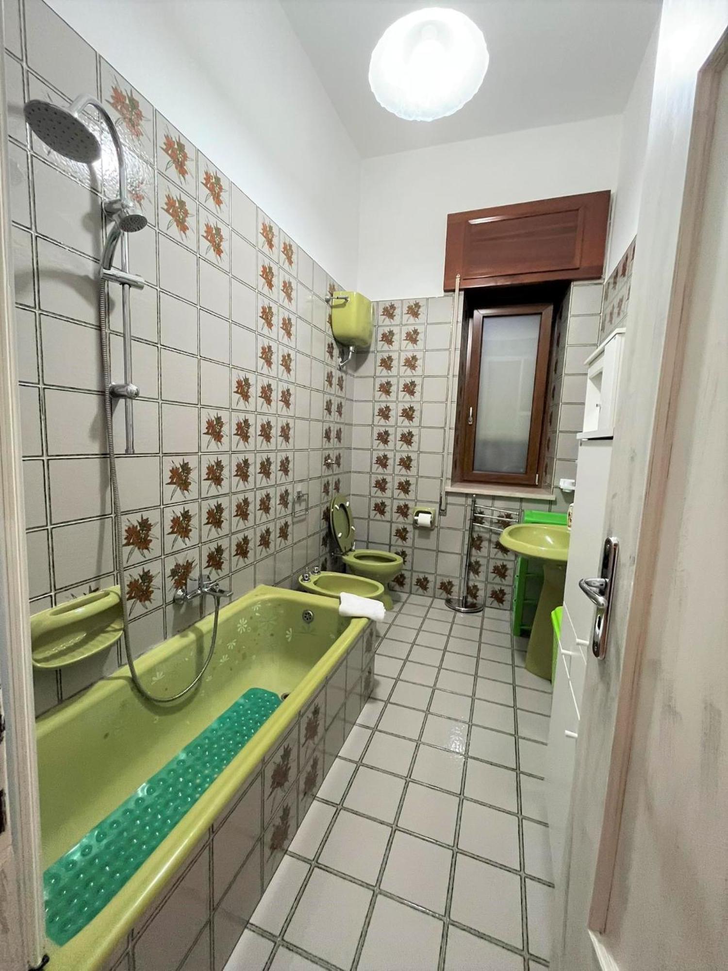 Il Borgo Bed & Breakfast Аджерола Екстериор снимка