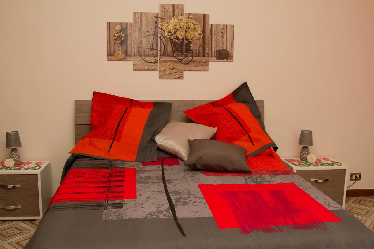 Il Borgo Bed & Breakfast Аджерола Екстериор снимка
