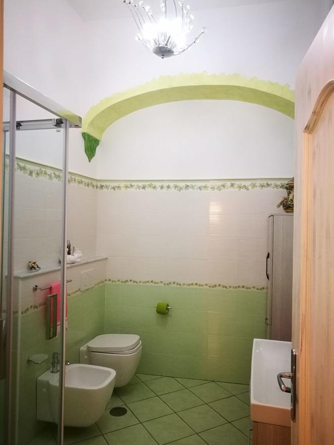 Il Borgo Bed & Breakfast Аджерола Екстериор снимка
